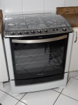 Fogão Electrolux 5 bocas. Gáz de rua. Funcionando, porém usado e sem garantias.