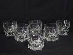 DURALEX - Seis (6) copos para whisky em vidro translúcido, base maciça sextava, lapidação de arcos na parte inferior.  Marcados no fundo. Alt. 9cm.