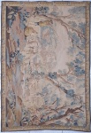 Antiga tapeçaria policromada com representação de cena de caçada. Assinatura não identificada. Med. 106x154cm.