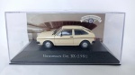 Volkswagen Gol BX 1981 - Carro miniatura escala 1/43 da coleção carros inesquecíveis do Brasil. Caixa e base originais. Carro de coleção em metal com partes em plástico injetado