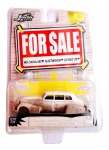 Colecionismo - Miniatura do Cadillac 1940, da série `for sale`. Peça nova, ainda lacrada. O Cadillac mede aproximadamente 9,5 cm de comprimento.
