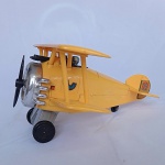Brinquedo antigo ESTRELA - Lindo avião de brinquedo, parceria da Estrela com a TOMY. Mede 23cm de comprimento e 24 de envergadura. Funciona com pilha - Será enviado vídeo via whatsapp se solicitado. 