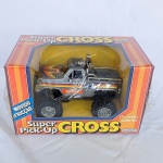 Brinquedo antigo GLASSLITE  - Maravilhosa Super Pick-Up Cross - O carrão valentão - Na caixa parcialmente lacrada. Movido a fricção. A caixa mede 22cm de comprimento