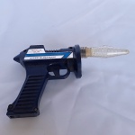 Curiosa pistola espacial Space Gun Super Electronic. Foi testada com fonte (podemos mandar o video se o interessado nos solicitar via whatsapp) Funciona o barulho mas a luz da ponteira não. Mede 21cm de comprimento
