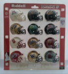 Cartela Riddell Conference Set -  12 mini capacetes (6cm X4cm) de futebol americano  2012 -  item de coleção na cartela fechada  miniaturas íntegras  cartela muito bem conservada