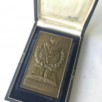 MILITARIA - Antiga placa de presenteação em metal da Força Aérea Brasileira, na caixa original.