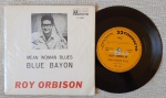 ROY ORBISON - Mean woman Blues / Blue Bayon Compacto Brasil 1964 Mono  BOM ESTADO. Disco em bom estado com riscos superficiais. Capa em bom estado com fenda na espinha.