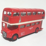 CARRINHO - WELLY - Carrinho de fricção no modelo de ônibus inglês, peça original Welly. Medindo 11cm de comprimento. Obs: possui desgastes na pintura.