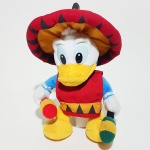 TURMA DO MICKEY - DISNEY - Bela figura em pelúcia do personagem Pato Donald da série Turma do Mickey, peça original Disney World. Medindo 22,5cm de altura.