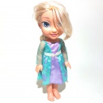 FROZEN - DISNEY - Boneca articulada da personagem Elsa da série Frozen, peça orignal Disney.