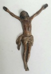 IMAGEM SACRA- Raro imaginário representando CRISTO CRUCIFICADO, peça executada em chumbo e policromada, med. 27 centímetros.
