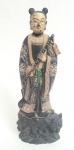 Escultura oriental do início do século XX representando monge, peça feita em resina delicadamente pintada a mão, Medindo 19 x centímetros