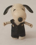 Antigo boneco Snoopy ESTRELA,  med. 7 centímetros.