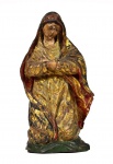 Imaginária - Linda imagem de presépio em madeira  finamente esculpida e com rica policromia , representada por N.S. da Natividade ajoelhada. Portugal - Século - XIX. Med. 19 x 11 x 9 cm  Marcas do tempo com desgastes e pequenas perdas. Coleção particular Rio de Janeiro/RJ.