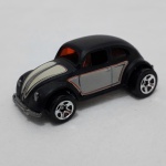 Hotwheels Fusca Hot, 1957, preto e cinza, chassis de ferro, Mattel Malasya, 1988, 6,2 cm