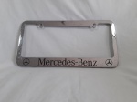Moldura para placa americana Mercedes-Benz, cromada. 31 x 16 cm