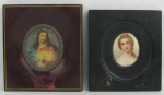Assinatura ilegível - Escola Francesa - Duas placas com pintura, sendo uma retratando Sagrado Coração de Jesus sobre celulose, e a outra retratando Henriette  sobre porcelana. Emolduradas. Med. das placas 6x5 e 5x4 cm.