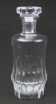 Licoreiro em cristal tcheco, com lapidações dedão. Alt. 27 cm.