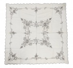 Toalha de mesa com 6 guardanapos da ilha da madeira. Med. 126x124cm.