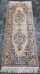 Passadeira Kaiseri, com seda. Med. 228x0,88 = 2,00m2.