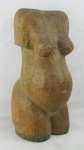 Arlindo - Arte Popular - Escultura em madeira entalhada representando "Torso de gestante". Assinada. Alt. 48,5cm.