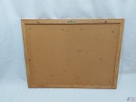 Quadro de avisos em cortiça com moldura em madeira. Medindo a moldura 60cm x 45cm.
