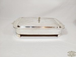 Suporte para Pyrex com tampa em Prata 90 . Medida 32 cm x 22 cm de alça a alça 39,5 cm
