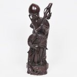 MONGE - Antiga escultura chinesa em madeira nobre entalhada e finamente esculpida. Med: 51cm