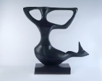 ALFREDO CESCHIATTI - "Sereia" Escultura em bronze patinado e cinzelado, base em madeira patinada, Peça assinada e com selo da fundição Zani. Med: 49 x 26 x 55cm