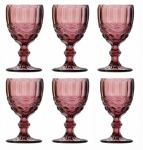 Conjunto de 6 (seis) elegantes taças de vinho em vidro prensado com relevos de guirlandas e volutas em espetacular tom.
