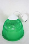 Luminária de teto contemporânea em acrílico na cor verde, acabamento em plástico rígido na cor branca. Acompanha canopla. Med. 27 x 31 cm.