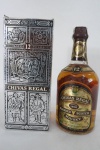 BEBIDAS - Uma (1) garrafa  de Scotch Whisky  Chivas Regal  12 Years  Old , conteúdo 750 ml, lacrado na embalagem.