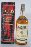 BEBIDAS - Uma (1) garrafa  de Scotch Whisky  Teachers Highland Cream Perfection Of Old Scotch Whisky produce of Scotland , conteúdo 1000 ml, lacrado na embalagem.