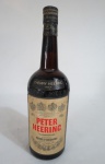 BEBIDAS - Uma (1)  garrafa  de Liqueur Peter Heering Cherry Gold And 1ª class Medals , Bottled In Copenhagem Denmark,conteúdo 700 ml, lacrada