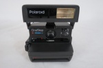 Antiga Maquina Fotográfica Polaroid Land Câmera.  One Step Close Up, com flash embutido.
