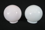 Dois Globos estilo Art Déco para iluminação em vidro opalinado na cor branca. Med. 16 x 8 cm diâmetro bocal, 16 x 10 cm diâmetro bocal.