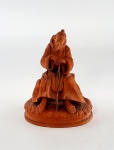 Escultura italiana em terracota representando frade sentado by Grasso. Medidas aproximadas altura 12 cm e largura 9 cm