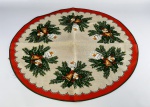 Toalha centro de mesa redonda com tema natalino. Medida aproximada diâmetro 77 cm