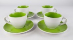4 xícaras para café em cerâmica manufatura Cecilia Dale nas cores branca e verde ( pode ir no micro-ondas e na lava-louça). Medidas aproximadas pires diâmetro 12,5 cm e xícara diâmetro 7 cm e altura 6 cm