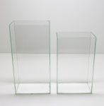 DIVERSOS - Lote de vasos retangulares em vidro. Med. 30x15x7 cm e 25x15x7 cm.