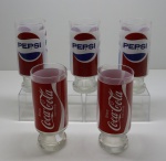 COLECIONISMO - Lote de 5 copos, sendo 2 Coca Cola e 3 Pepsi. Med. 16,5 cm.