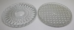 DEMI CRISTAL - Lote de 2 pratos para bolo em demi cristal. Aprox. 3x27 cm.