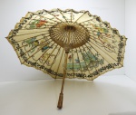 DIVERSOS - Sombrinha oriental em papel. Med. aprox. 80 cm.
