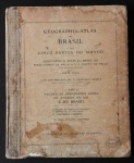 Livro Geographia Atlas do Brasil e das cinco partes do mundo - 2.º Edição 1923. apresenta desgastes, no estado.