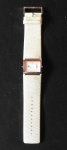 Relógio Feminino CK - Pulseira em couro Branco, não se encontra funcionando, no estado.