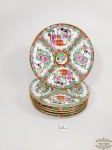 Jogo de 6 Pratos Bolo / Sobremesa Porcelana Oriental  familia rosa .Decorada com Gueixas. Medida: 18 cm diametro