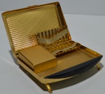 Cigarreira em metal com caixa de musica 13x9