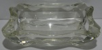 Cinzeiro de cristal, larg. = 16cm e compr. = 12cm