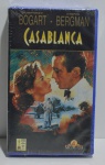 Fita VHS Casablanca (CASABLANCA) com Humphery Bogart & Ingrid Bergman METRO GOLDWYN MAYER/UNITED ARTISTS, Original de 1943, Lançamento em 1997, P&B, LEGENDADO, 103 minutos