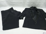 Conjunto Feminino Blazer com vestido tubinho preto. Tam vestido P; Blazer medindo ombro a ombro 40 cm.